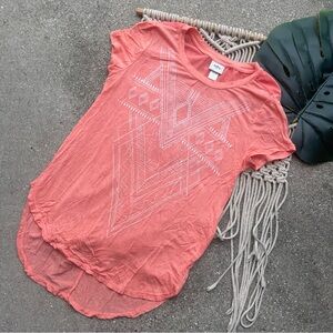 Daytrip Coral Geometric Printed Short Sleeve Top Size Small